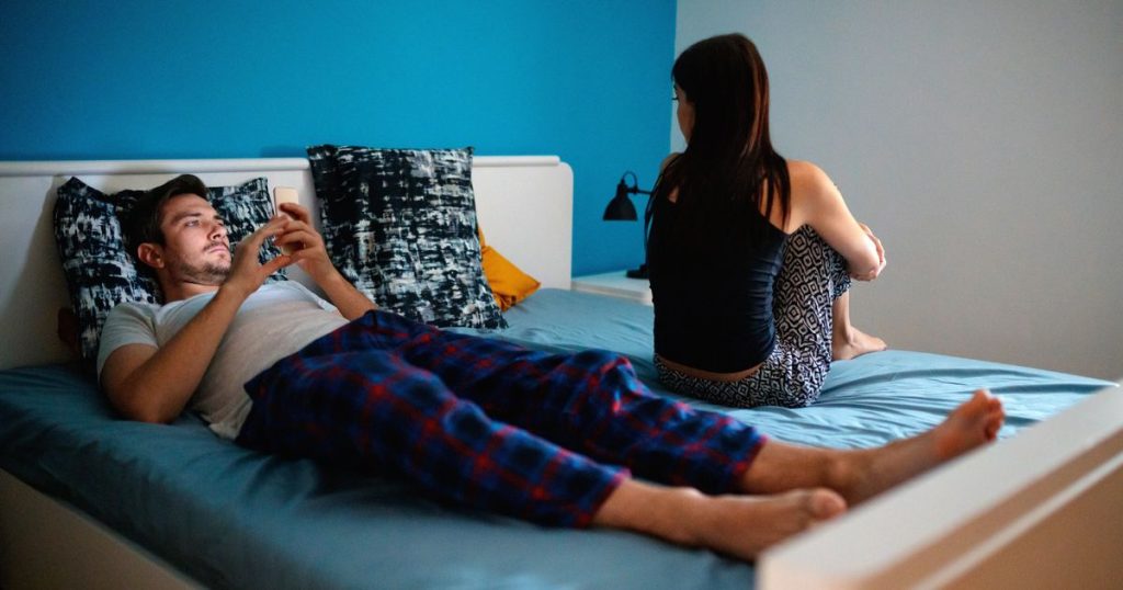 How To Inform If Somebody Is Dishonest On You (And Why They May Be Doing It) How To Tell If Someone Is Cheating On You (And Why They Might Be Doing It)