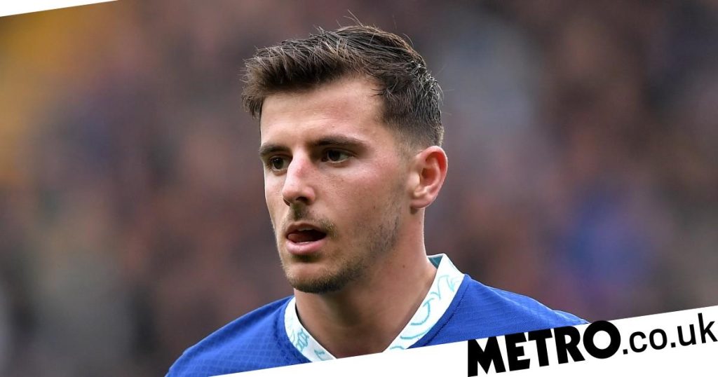 Chelsea target two new midfielders as Mason Mount contract talks stall | Football