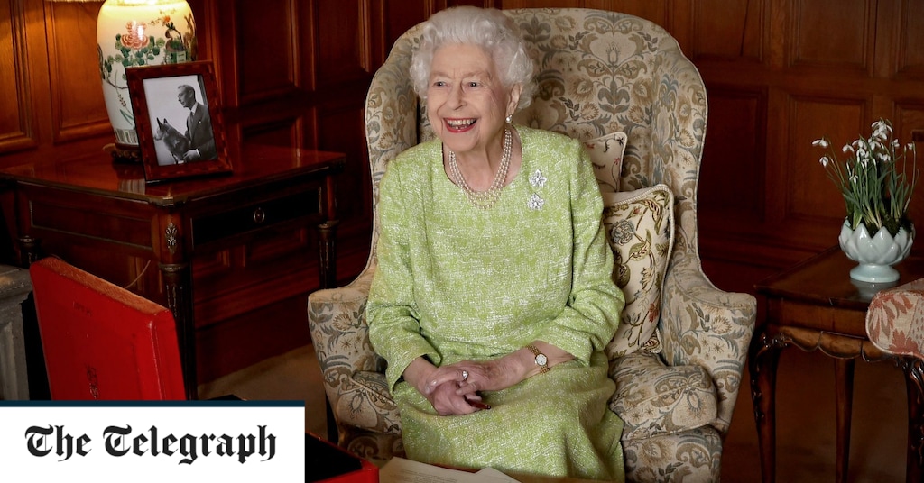 King Charles will use George V’s pink field, identical to Queen Elizabeth King Charles will use George V’s red box, just like Queen Elizabeth
