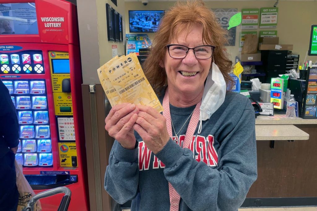 Powerball numbers drawn; players eagerly awaited record jackpot result Powerball numbers drawn, players await record jackpot result