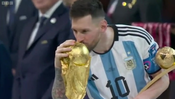 Sport| Sport Lionel Messi kisses World Cup after winning the Golden Ball award