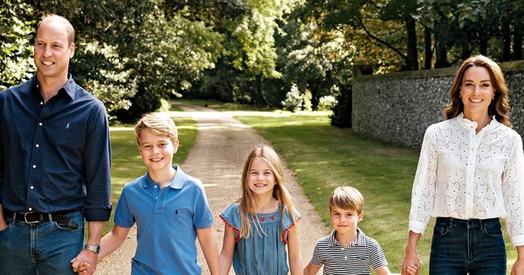 Prince William And Kate Middleton Ship First Christmas Card As Prince And Princess Of Wales Prince William And Kate Middleton Send First Christmas Card As Prince And Princess Of Wales