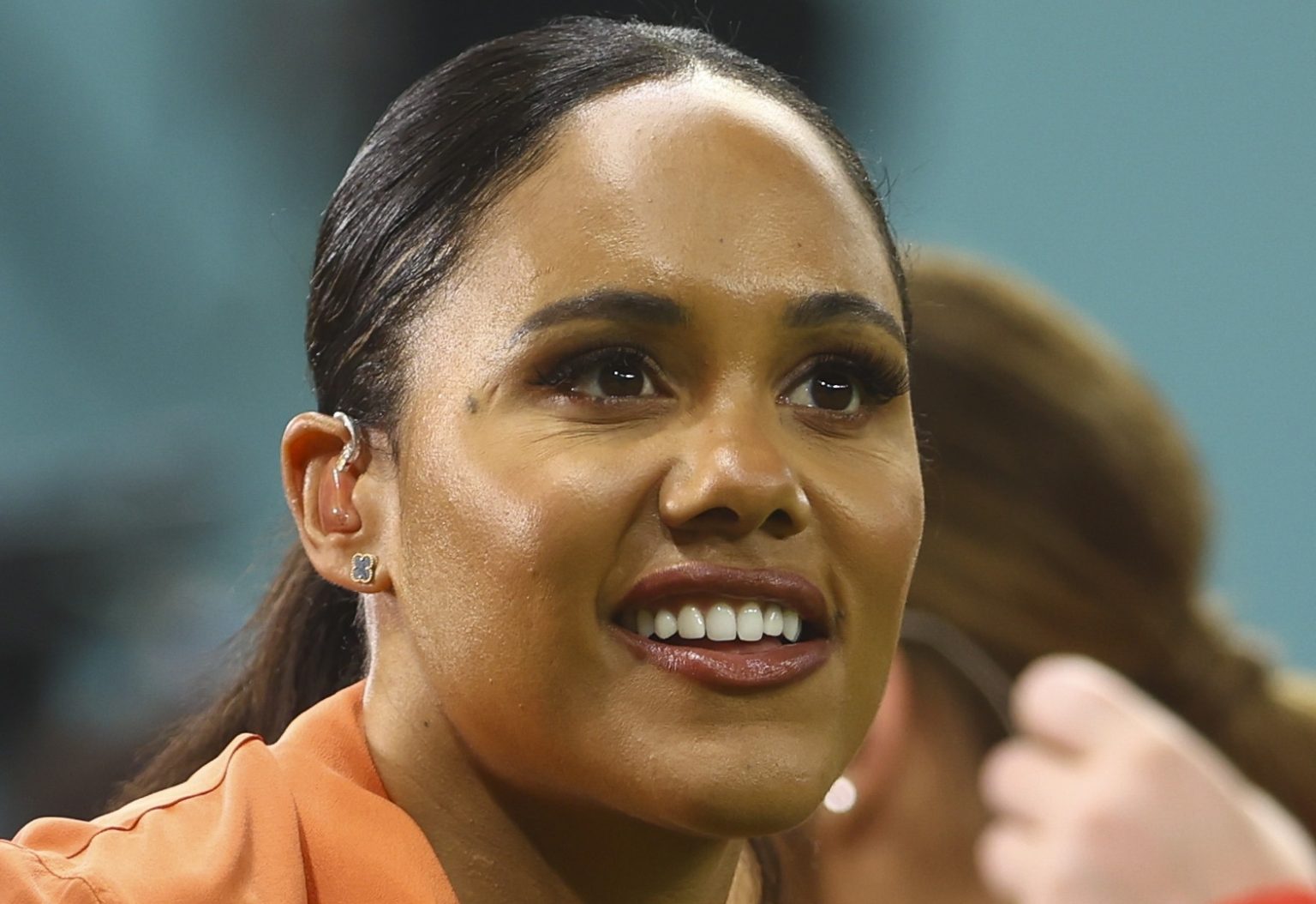 Fans all say the same thing about Alex Scott's outfit during Holland vs USA as BBC pundit wears orange dress