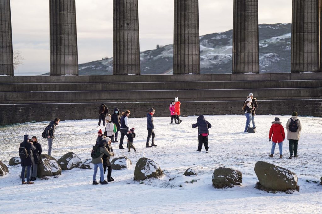 UK weather latest: Scotland’s first snowfall of the year causes school closures UK weather latest: Scotland’s first snowfall of the year causes school closures