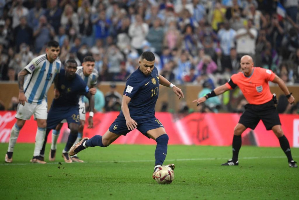 Argentina vs France LIVE: World Cup final 2022 score and latest updates - Kylian Mbappe completes hat-trick with penalty to cancel out Lionel Messi goal in extra time