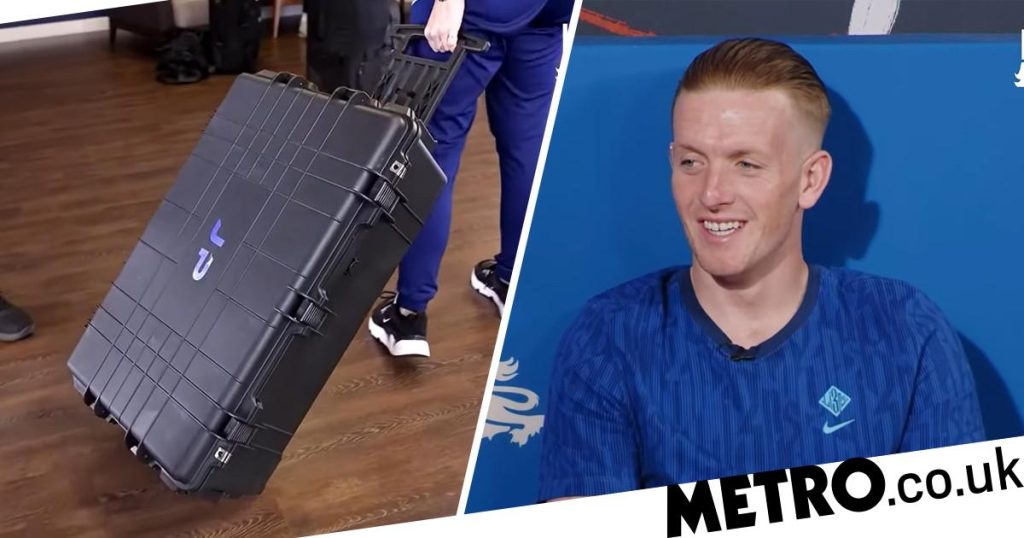 Jordan Pickford brought his gaming setup along to the World Cup For Fortnite Jordan Pickford brought his gaming setup to the World Cup for Fortnite