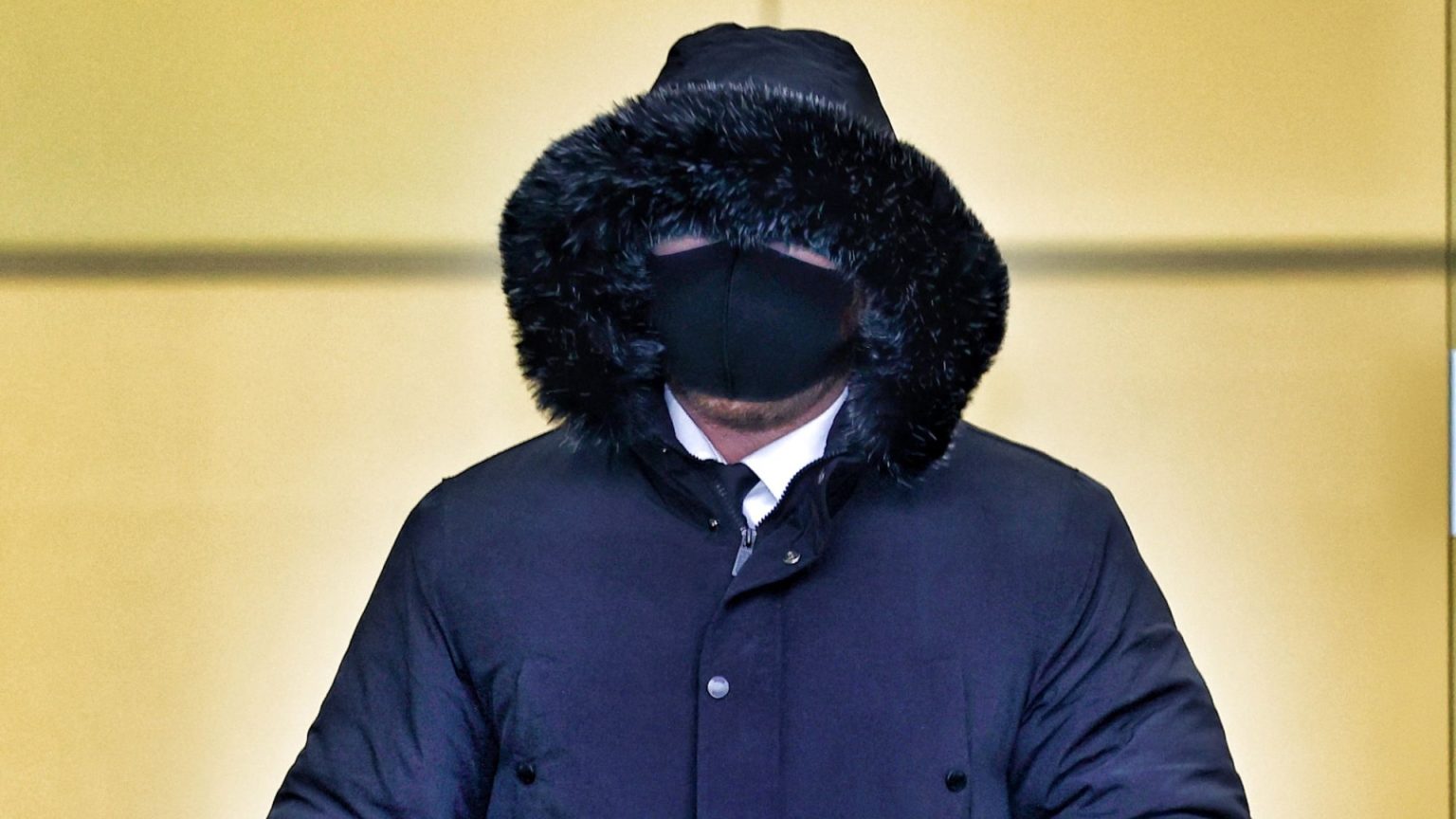 Serving Met cop in court charged with making indecent photographs of children and possessing extreme ponography Serving Met cop appears in court charged with making indecent images of children and possessing extreme pornography
