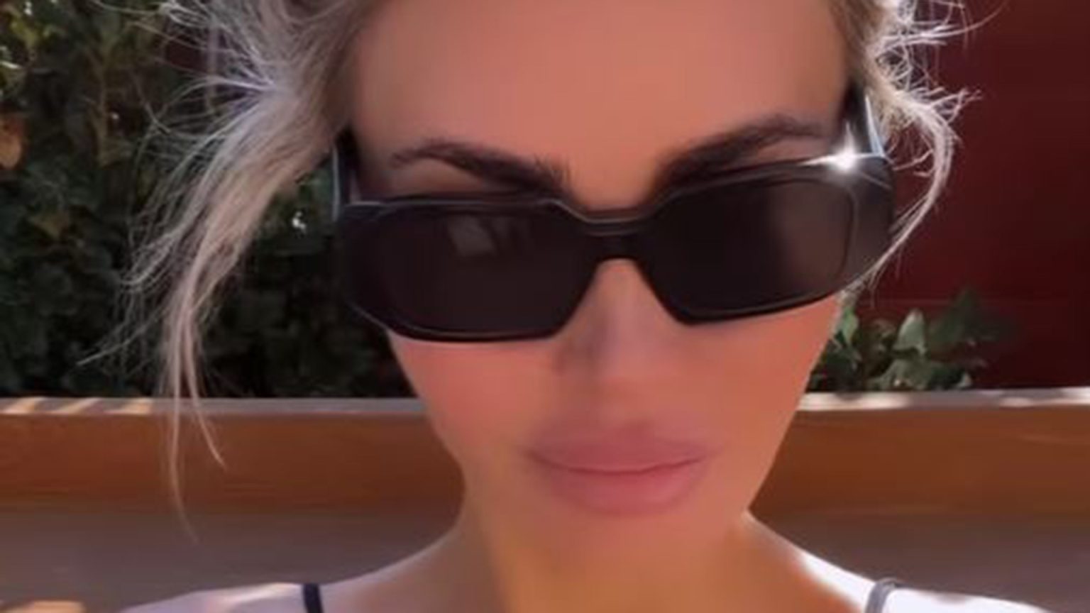 Chloe Sims changes into a swimsuit for pool time with Madison, her rarely-seen daughter Chloe Sims strips off to a swimsuit for pool day with rarely seen daughter Madison
