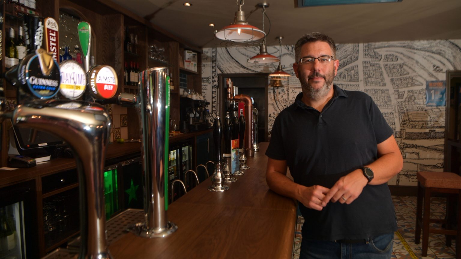 I’m a pub landlor and I’ve cancelled the Christmas party of rail workers due to their strike. I'm a pub landlord and I've CANCELLED rail workers' Christmas do over their train strikes