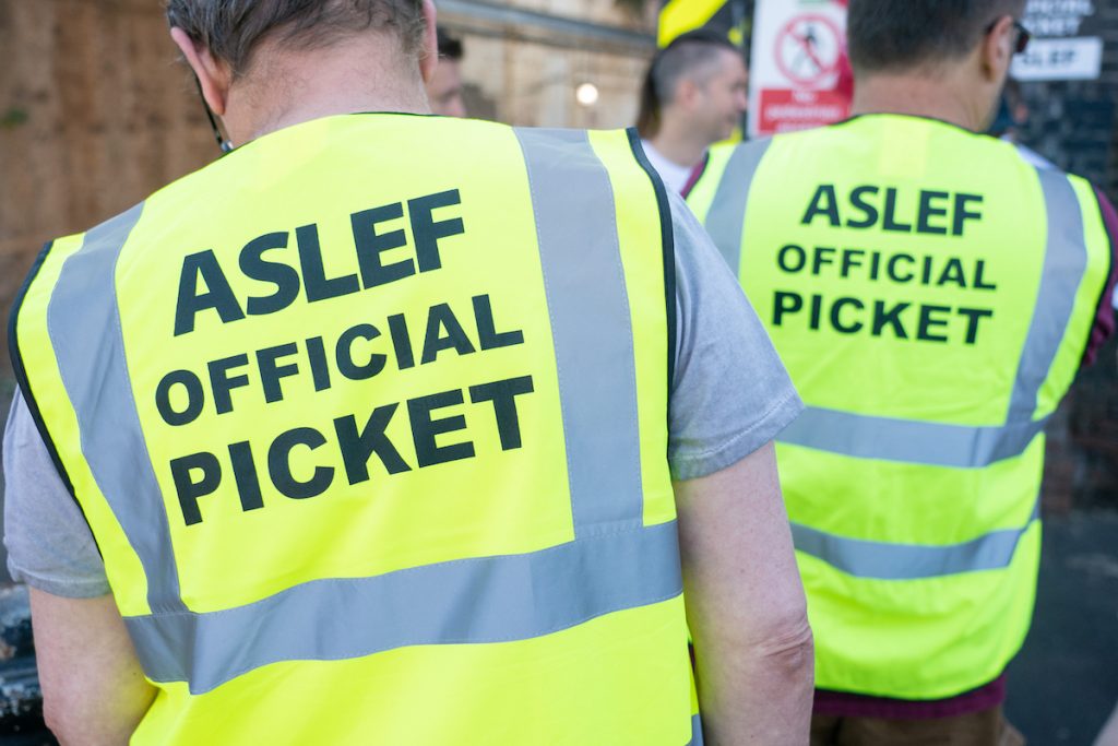 Sunak wants employers to sue unions and fire employees, but in which sectors? Sunak plans to let employers sue unions and sack staff, but in what sectors?