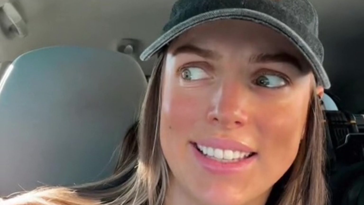 I’m a female tradie & always get asked the same things when working – people assume I can’t do my job because I’m a girl I’m a female tradie & always get asked the same things when working - people assume I can’t do my job because I’m a girl