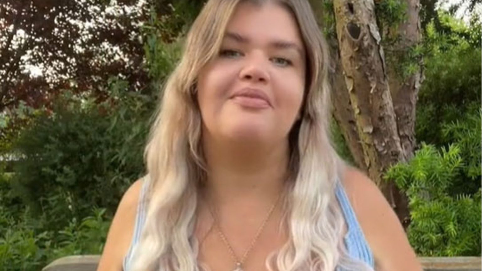 I’m plus-size – men oink at me in the street & strangers tell me to lose 100 pounds, but I won’t hide away I’m plus-size - men oink at me in the street & strangers tell me to lose 100 pounds, but I won’t hide away