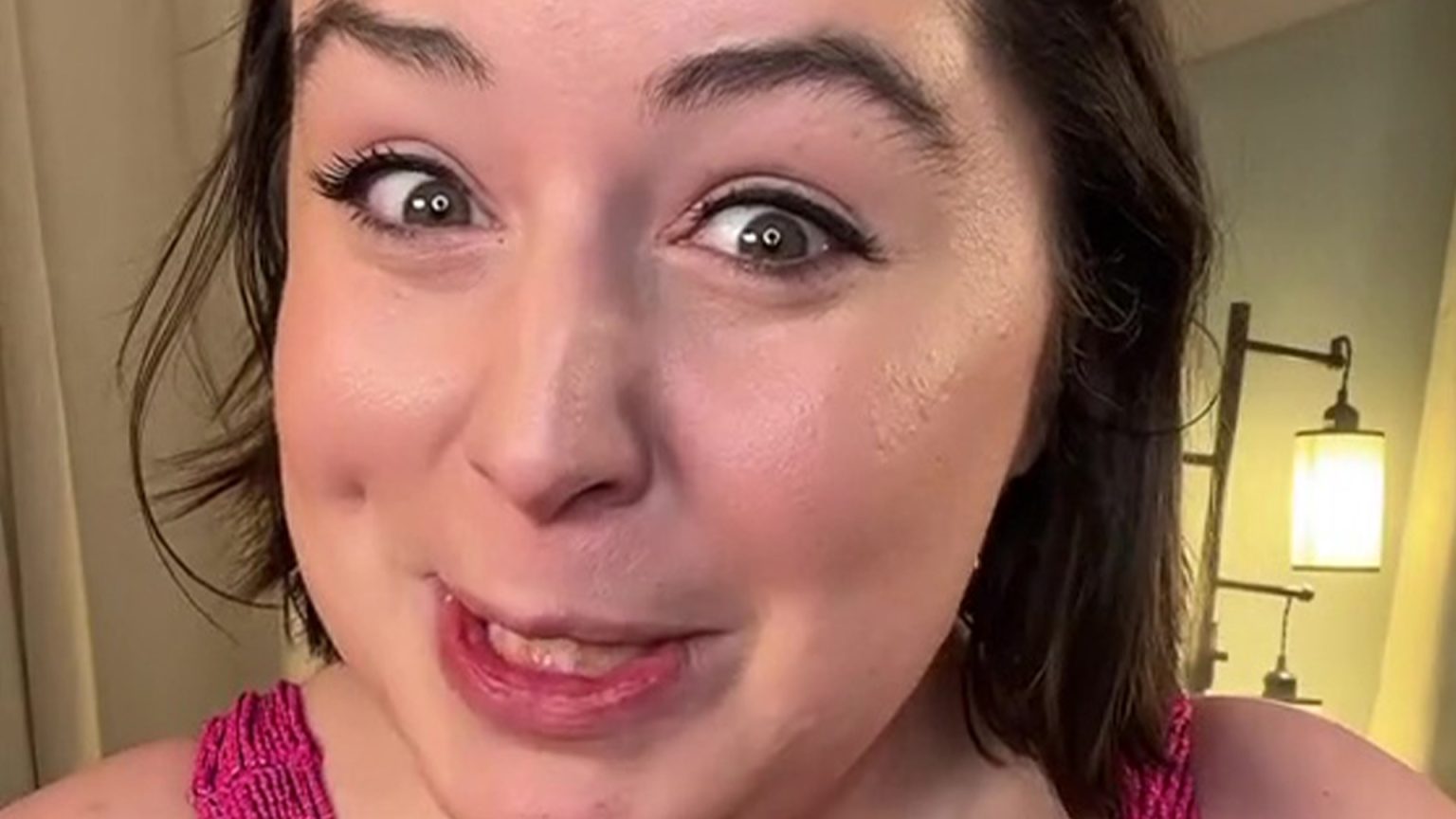 I’m a 20-year-old and purchased a Good American bathing suite haul. I'm a size 20 and did a Good American bathing suit haul - they are big girl friendly except for one detail