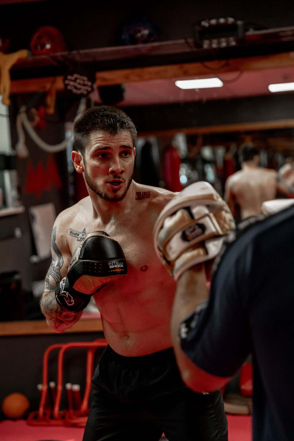 Boxing’s New Chapter: “The Hurricane” Aleksejevs vs. “Mazazo” Veron in a Thrilling Encounter