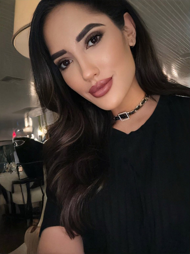 Chloe Amour Opts for Independence This Christmas