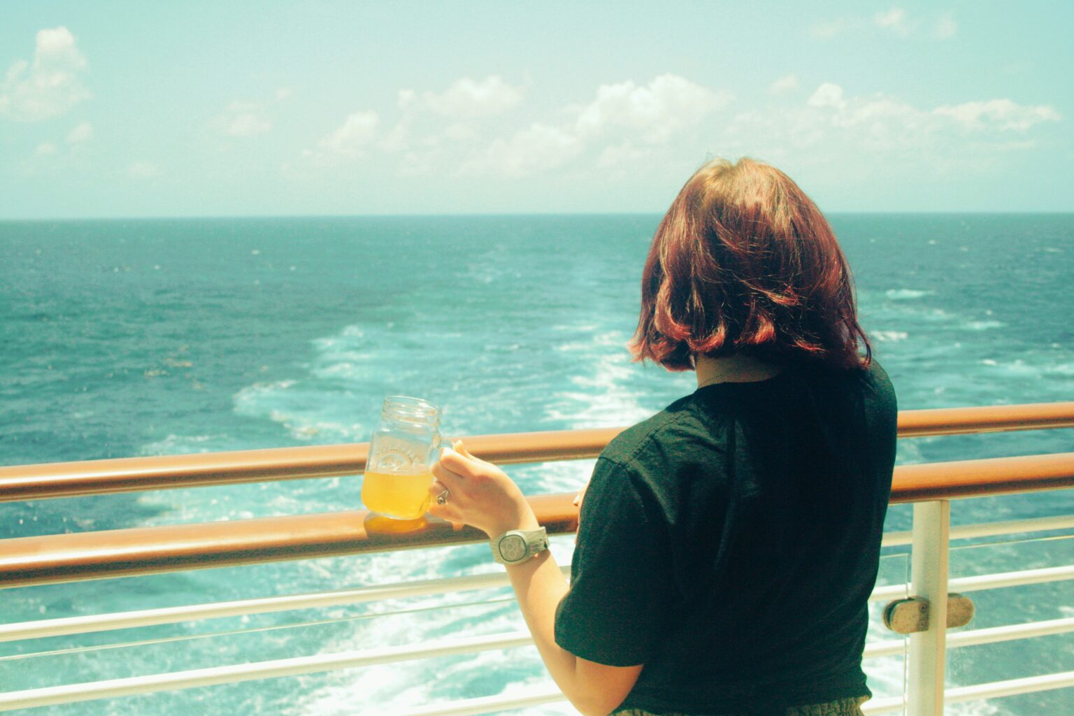Cruise expert warns boozy Brits of the risks of ‘unruly’ behaviour on cruises this summer cruise